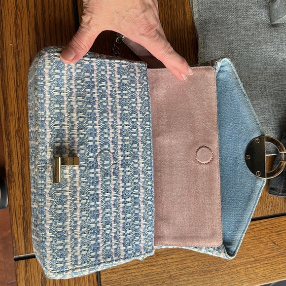 Sandro tweed purse in blue and white. - Picture 7 of 8